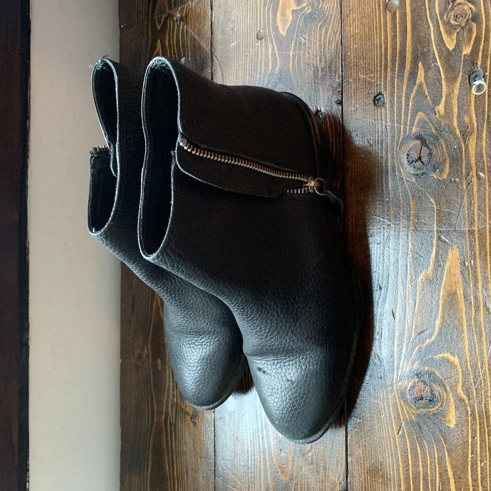 J Crew size 8 black boots